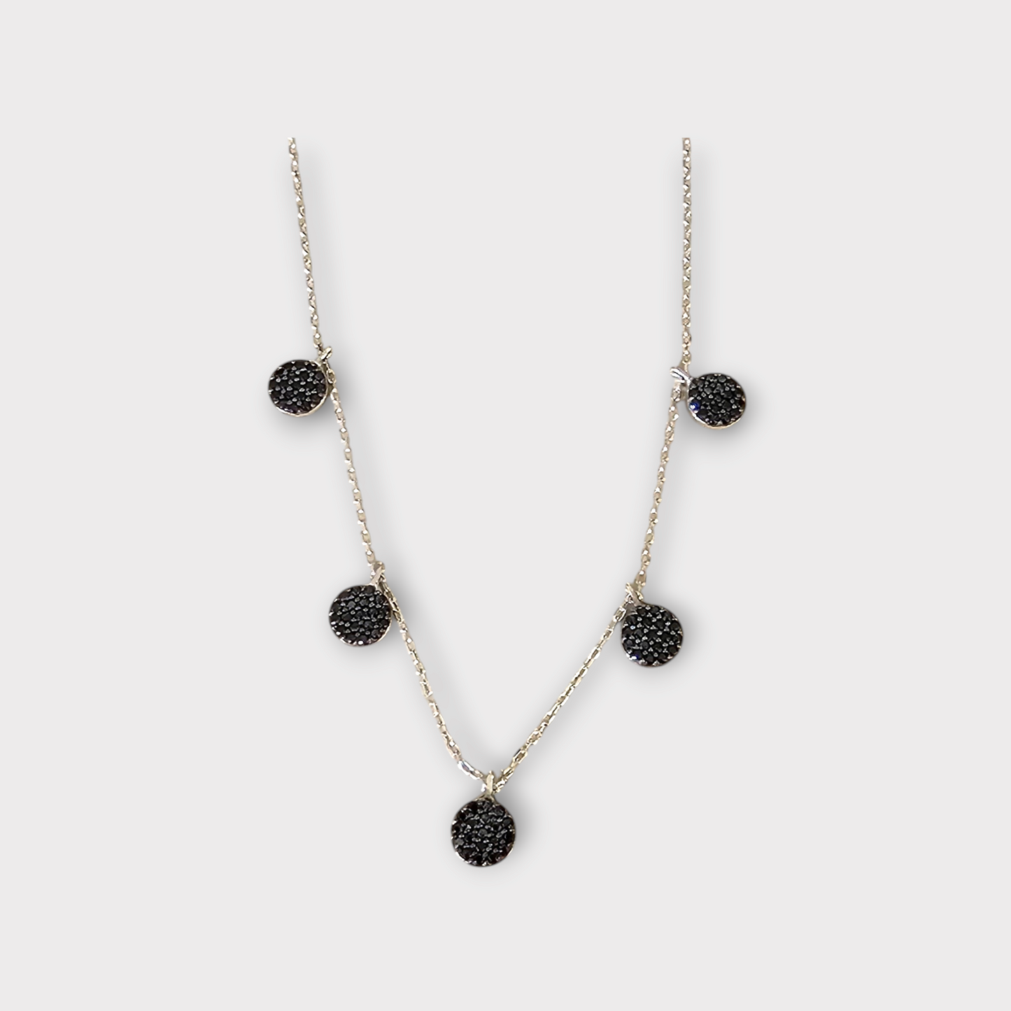 COLLAR BASAK SIYAH PLATA 925